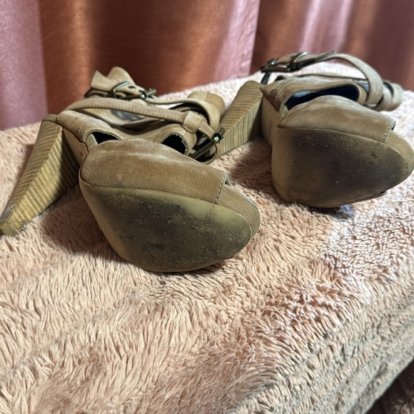 Aldo Tan Suede Sandal Heels – Size 6.5 / EU 37 - Picture 4 of 8